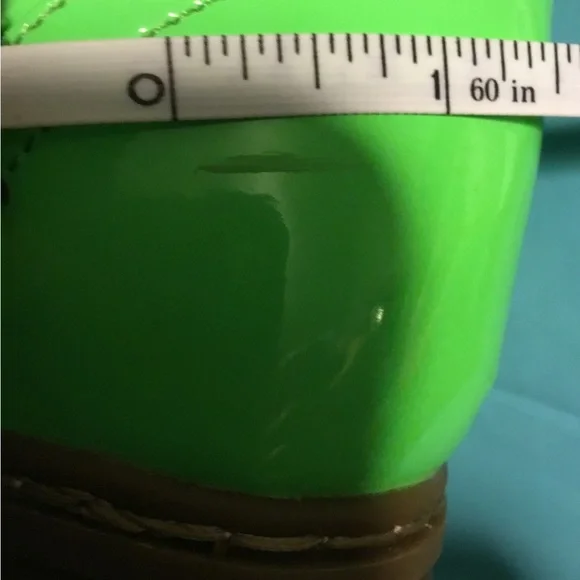 Size 6.5 green boots. Rarely worn. Slightly above ankle. Fun fashion! - Picture 4 of 8